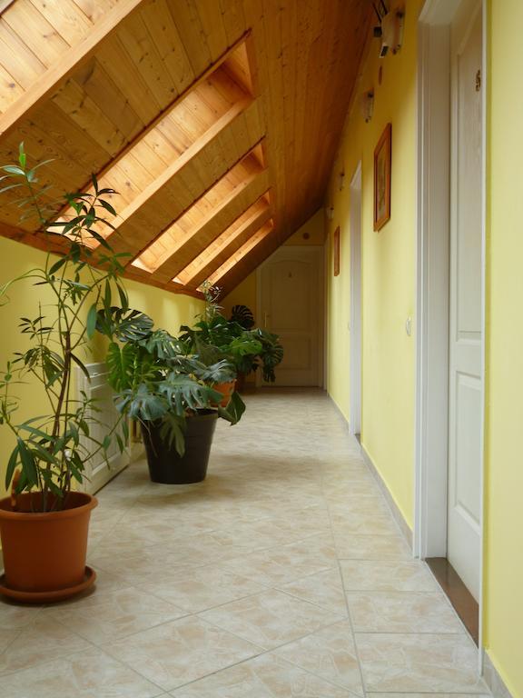 Napkorong Fogado Es Vendeghaz Hotel Piliscsaba Buitenkant foto