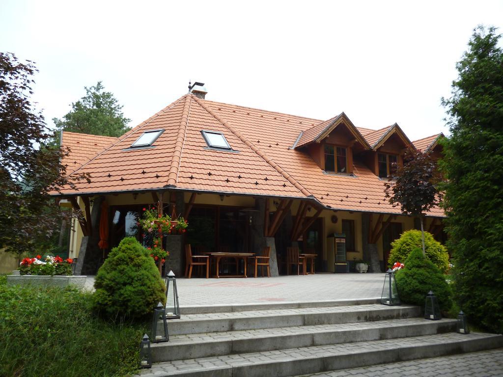 Napkorong Fogado Es Vendeghaz Hotel Piliscsaba Buitenkant foto
